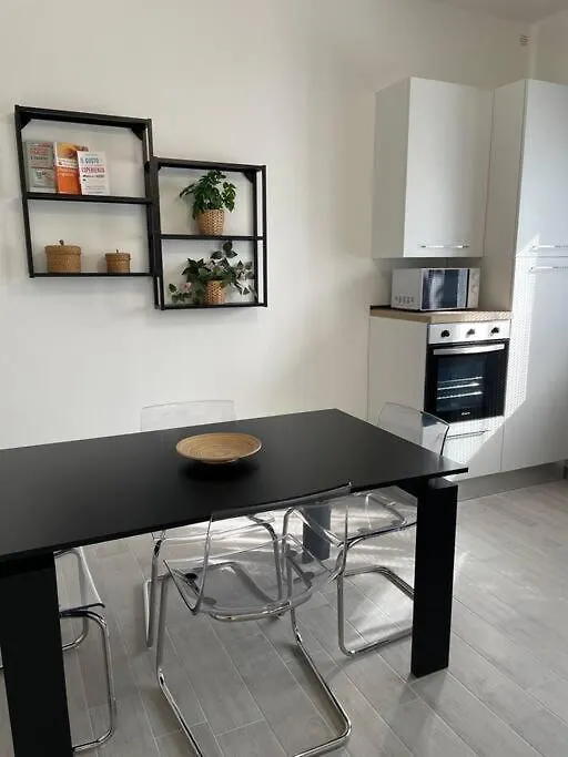 Holiday home Locazione Turistica La Magnolia Villa Montonate