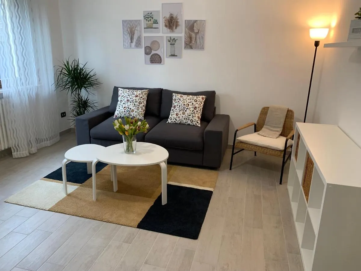 Locazione Turistica La Magnolia Villa Montonate Holiday home