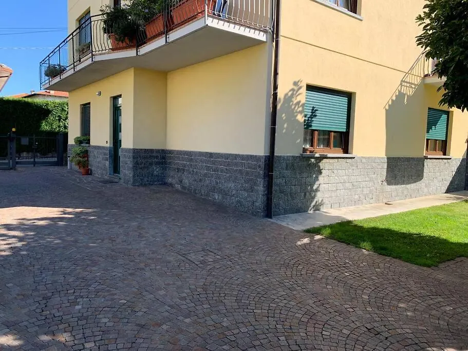 Locazione Turistica La Magnolia Villa Montonate Italy